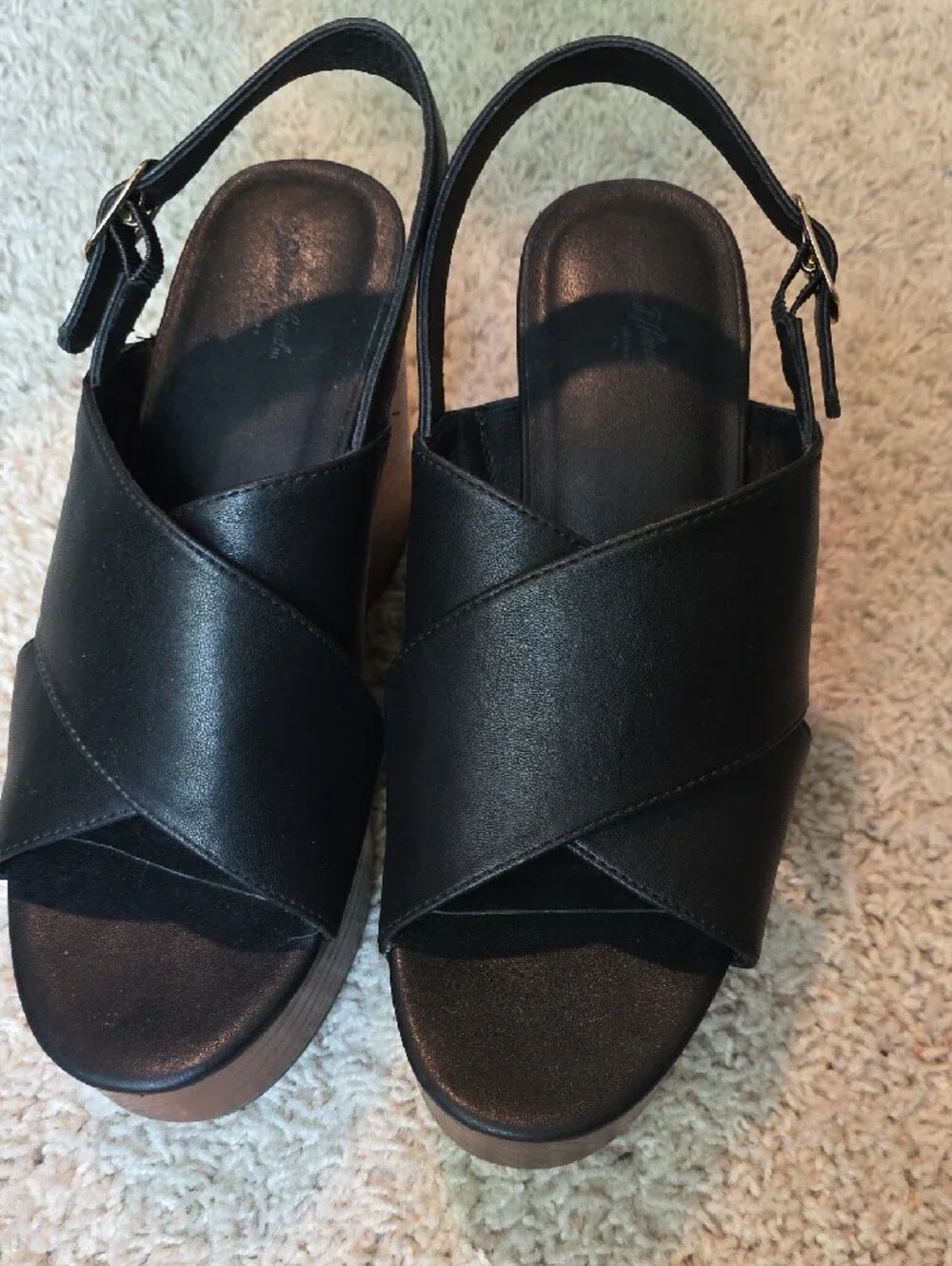 Universal Thread Black Leather Cross-Strap Wedge Sandals Size 8